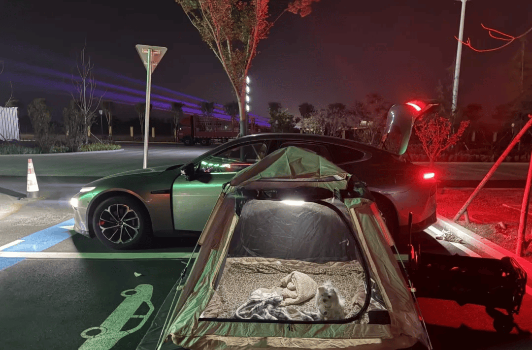 间年轻人旅行掀起“帐篷过夜”热潮新葡京娱